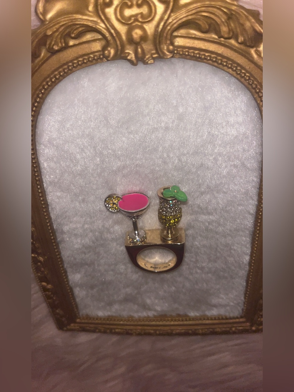 Betsey Johnson Island Drinks Ring - Picture 4 of 6